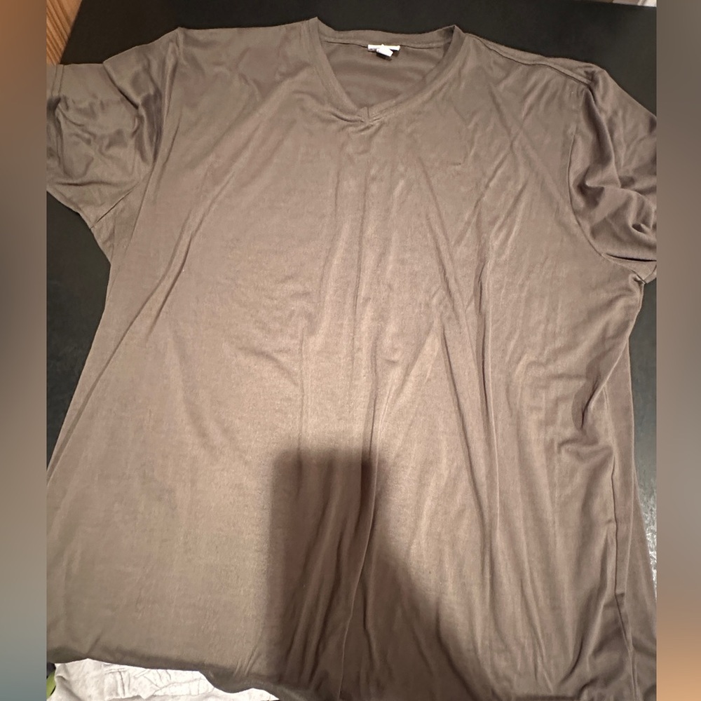 LuLaRoe Men's Short Sleeve Olive green Tee